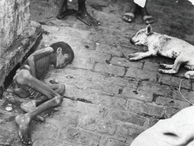 Scorched earth By 1943, hordes of starving people were flooding into Calcutta and a huge number of them died on the city streets